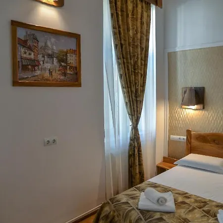 Apartment History Piata Mare *